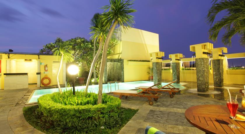 Ibis Malioboro Hotel Yogyakarta Ngoại thất bức ảnh
