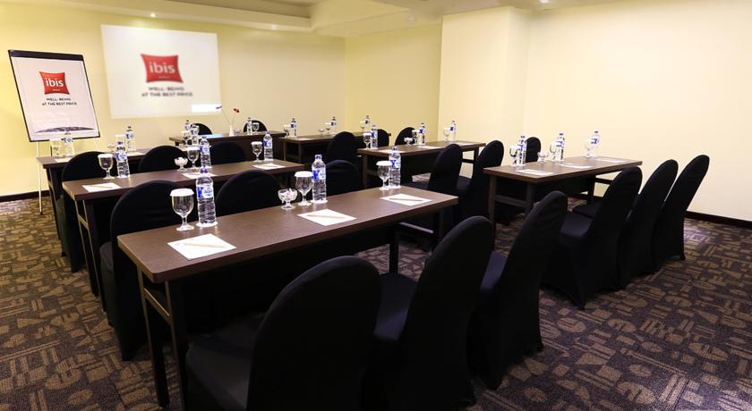Ibis Malioboro Hotel Yogyakarta Ngoại thất bức ảnh