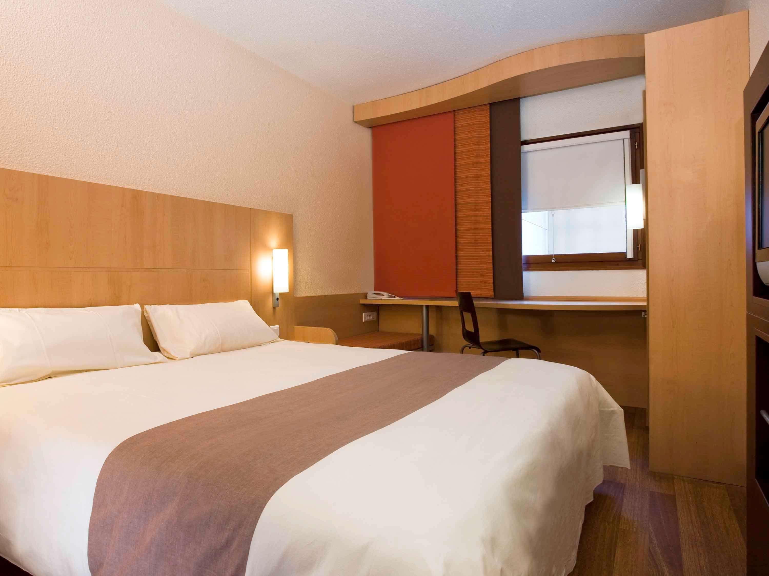 Ibis Malioboro Hotel Yogyakarta Ngoại thất bức ảnh