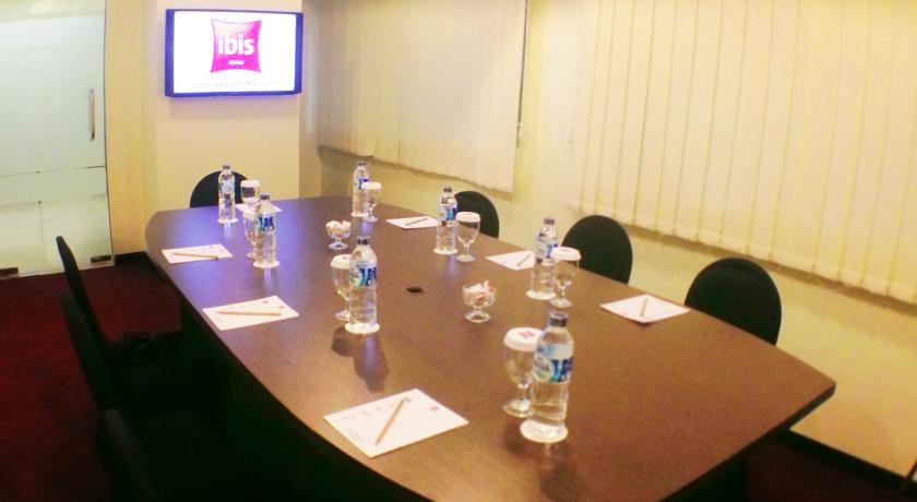 Ibis Malioboro Hotel Yogyakarta Ngoại thất bức ảnh