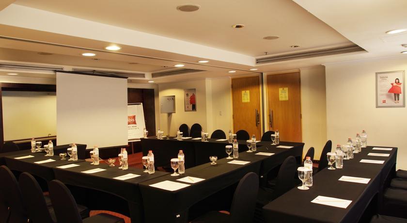 Ibis Malioboro Hotel Yogyakarta Ngoại thất bức ảnh