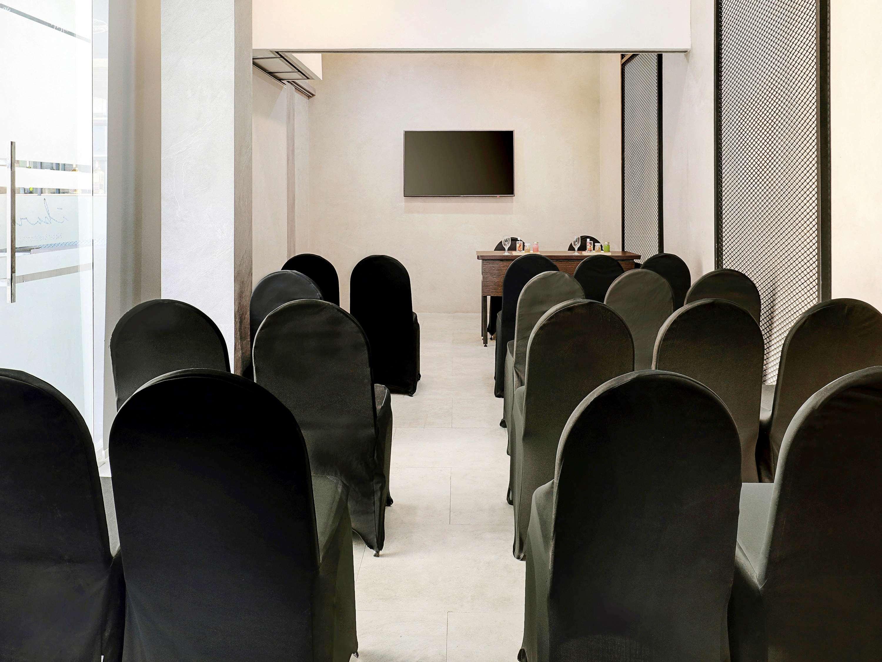 Ibis Malioboro Hotel Yogyakarta Ngoại thất bức ảnh