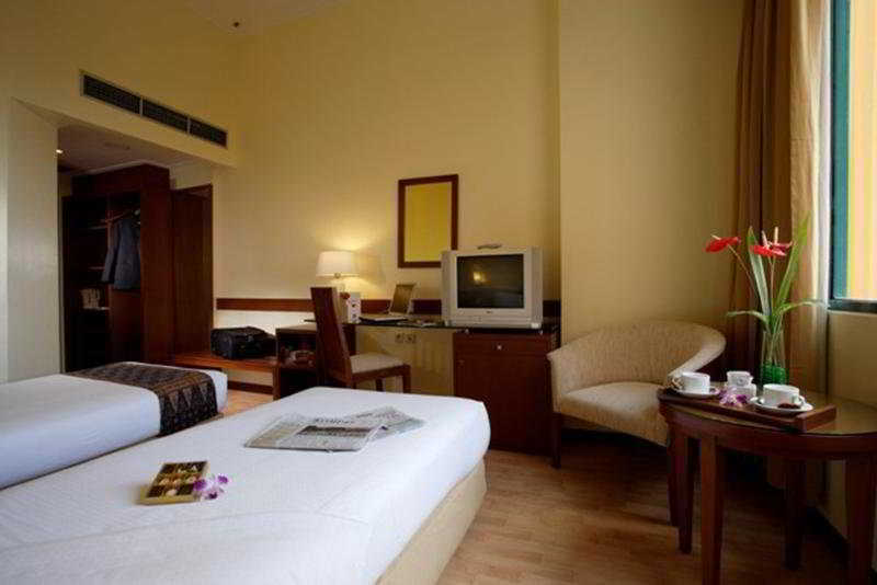 Ibis Malioboro Hotel Yogyakarta Ngoại thất bức ảnh