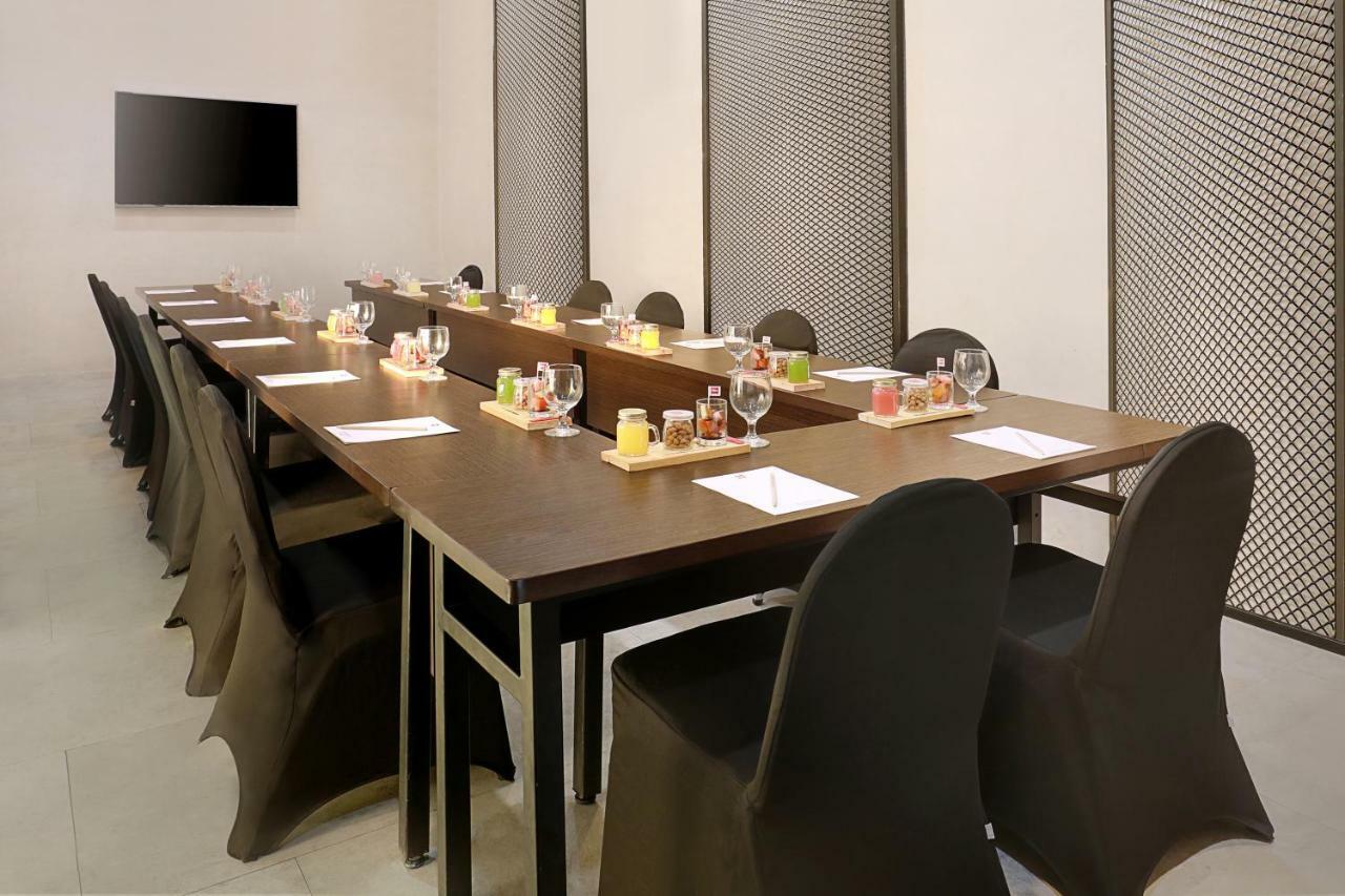 Ibis Malioboro Hotel Yogyakarta Ngoại thất bức ảnh